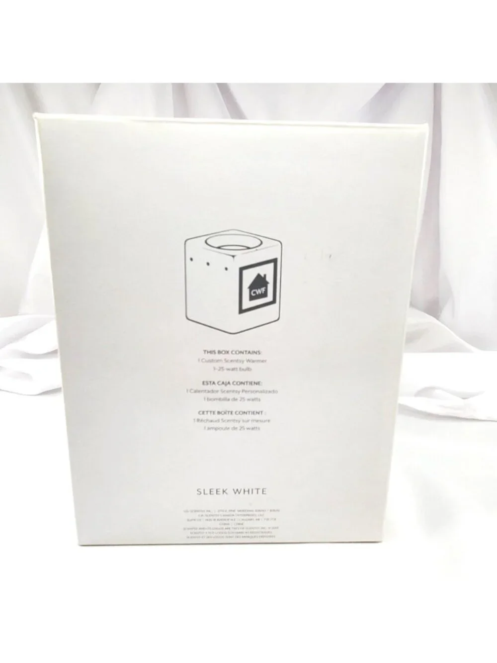 Scentsy Custom Sleek White Full Size Warmer with Dazzle Bling Gallery Frame